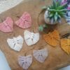 Boucles d'oreilles feuilles pendantes macramé bohème apprêts bronze