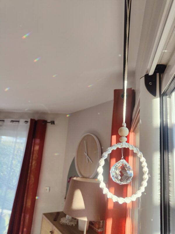 Sun Catcher - décoration macramé bohème, pampille verre reflets soleil – Image 3